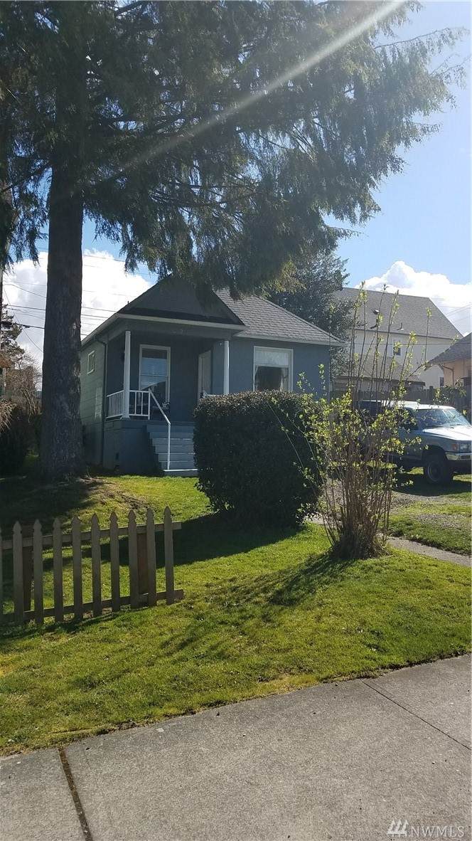 3425 Hoyt Ave - Photo 1