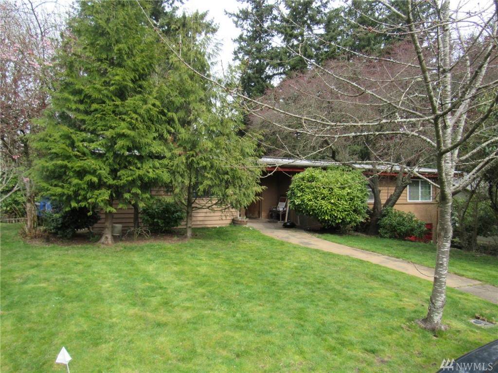 3010 163rd St - Photo 1