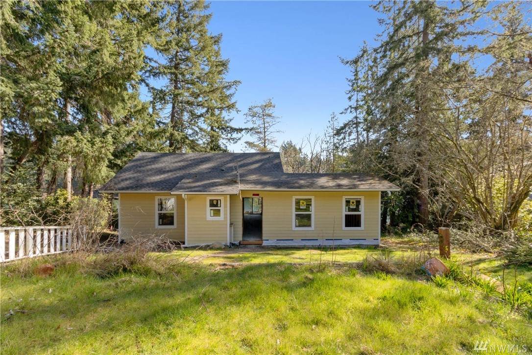 2530 Marine Dr - Photo 1 2530 Marine Dr - Photo 1