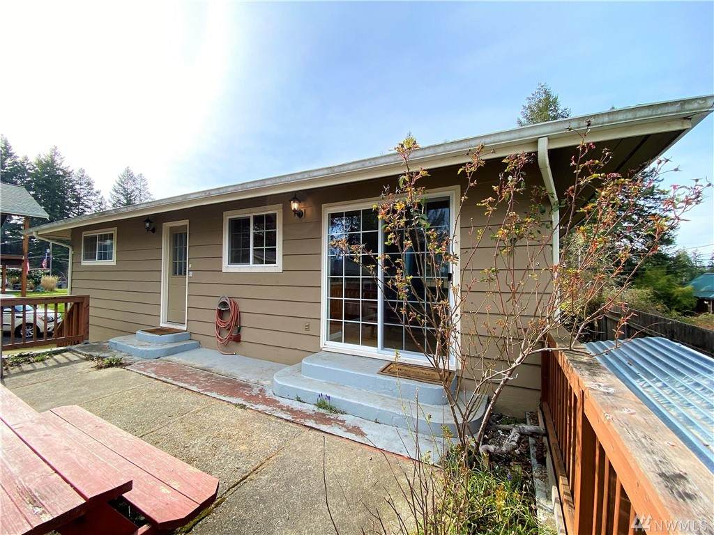 321 Treasure Island Dr - Photo 1