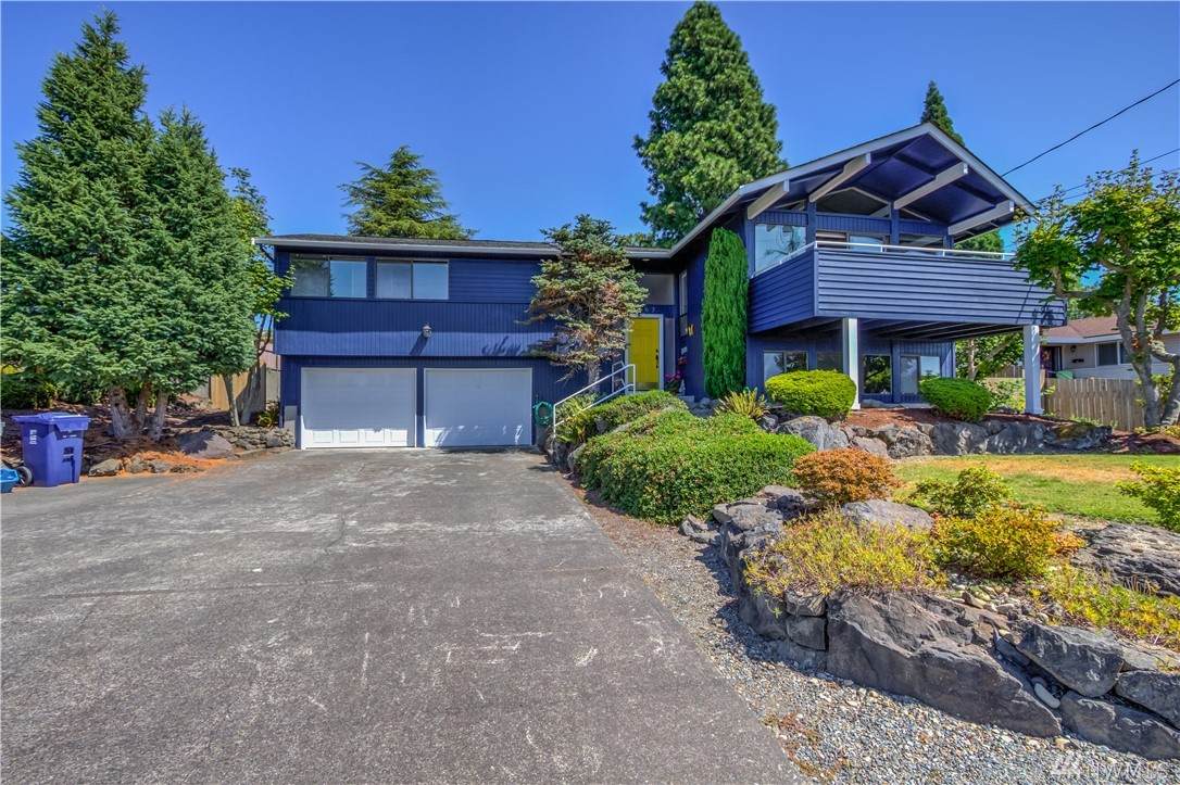 1867 Hawthorne Drive - Photo 1