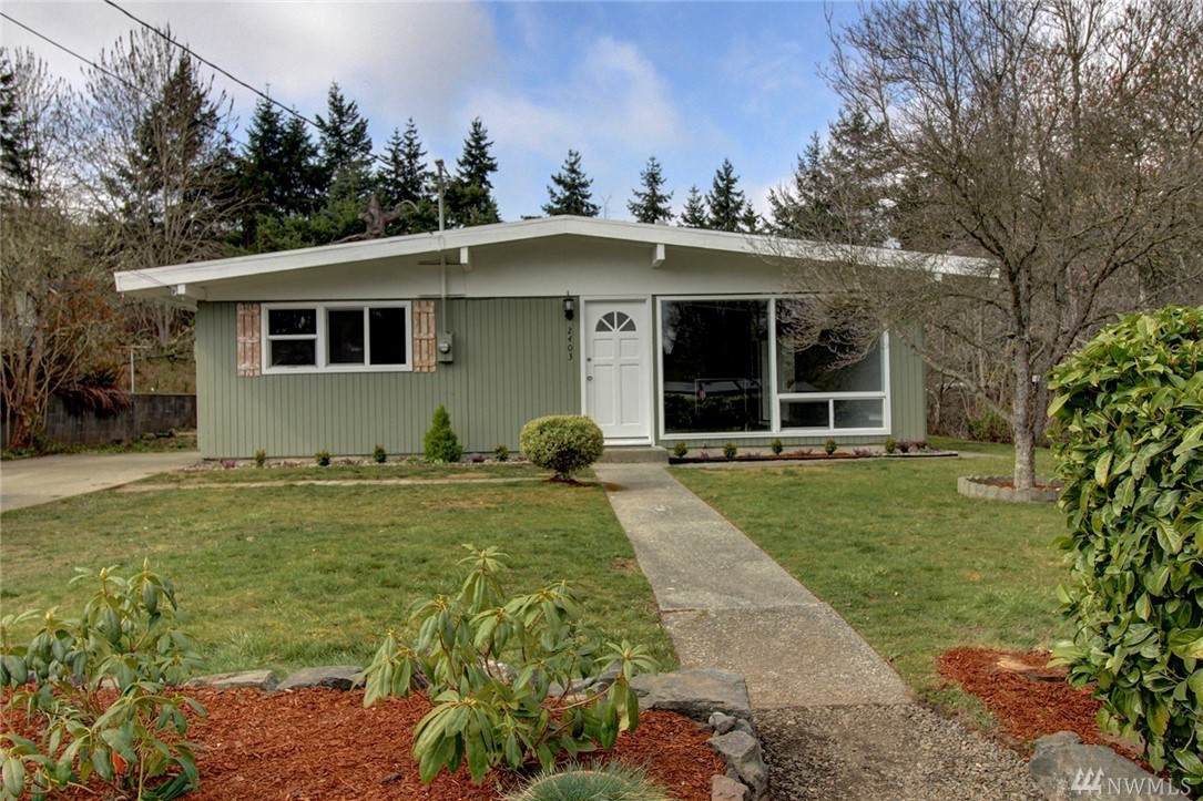 2403 Trenton Ave - Photo 1