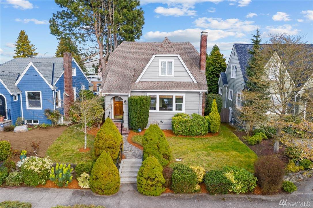 3026 27th Ave - Photo 1
