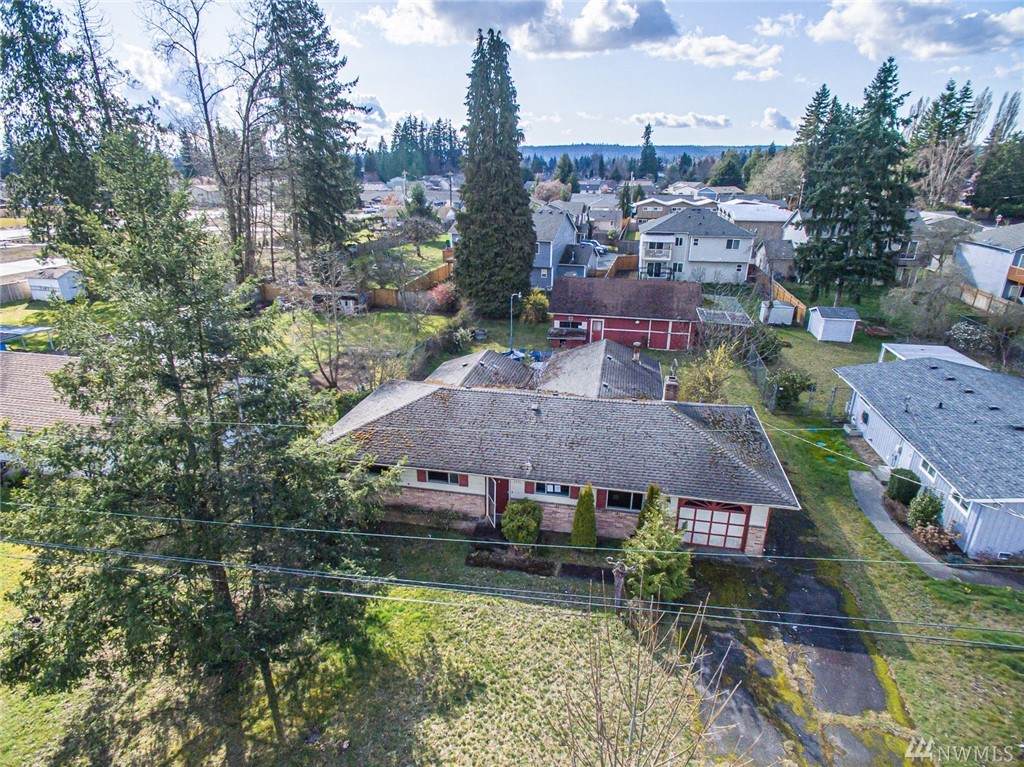 8220 52nd Dr - Photo 1