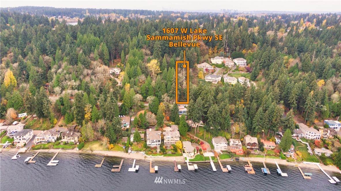 1607 Lake Sammamish Parkway - Photo 1