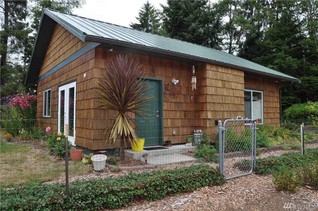 22312 Sandridge Rd - Photo 1 22312 Sandridge Rd - Photo 1