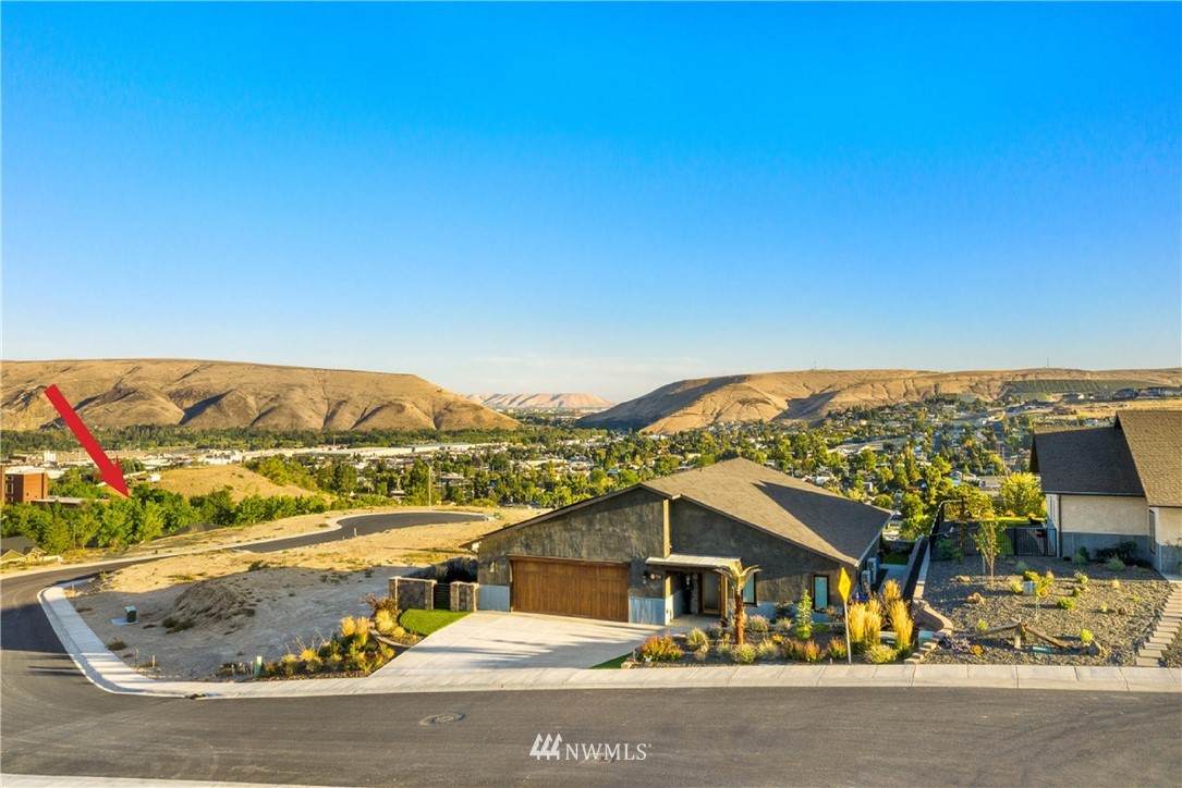 607 Vista Del Sol - Photo 1