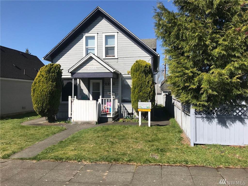 2222 Summit Ave - Photo 1 2222 Summit Ave - Photo 1
