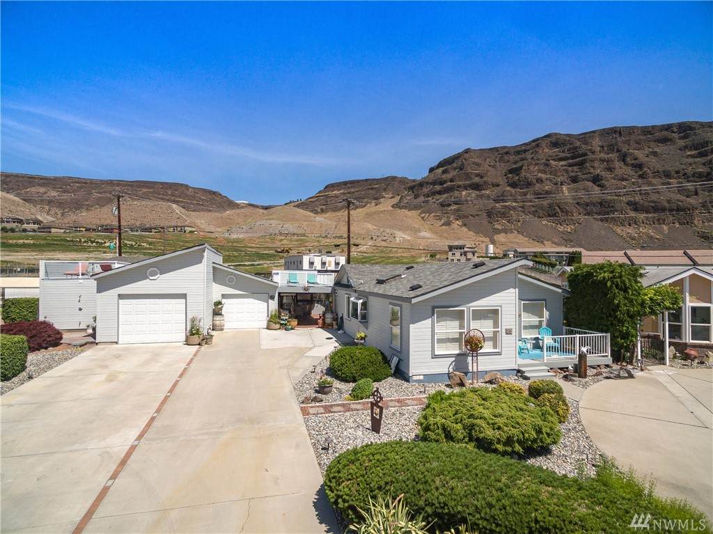 9054 Crescent Bar Road - Photo 1