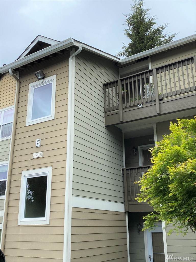 8218 126th Ave - Photo 1 8218 126th Ave - Photo 1