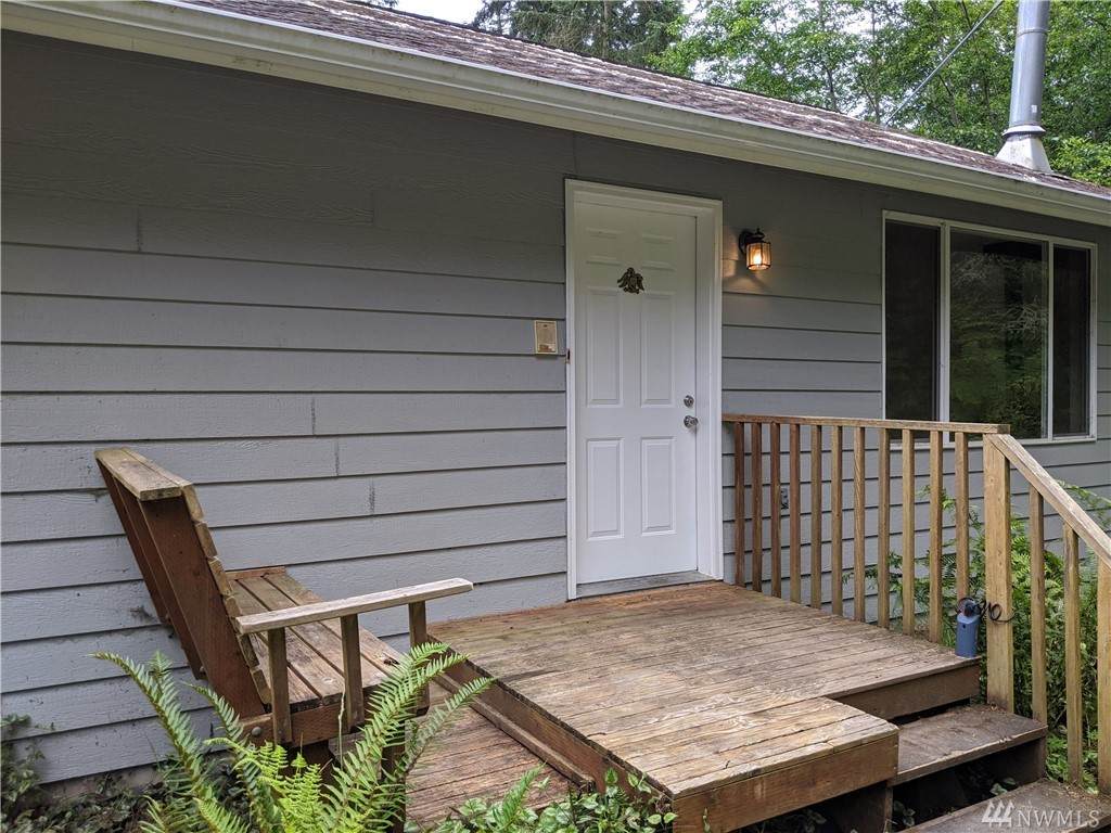 1863 North Bluff Road - Photo 1