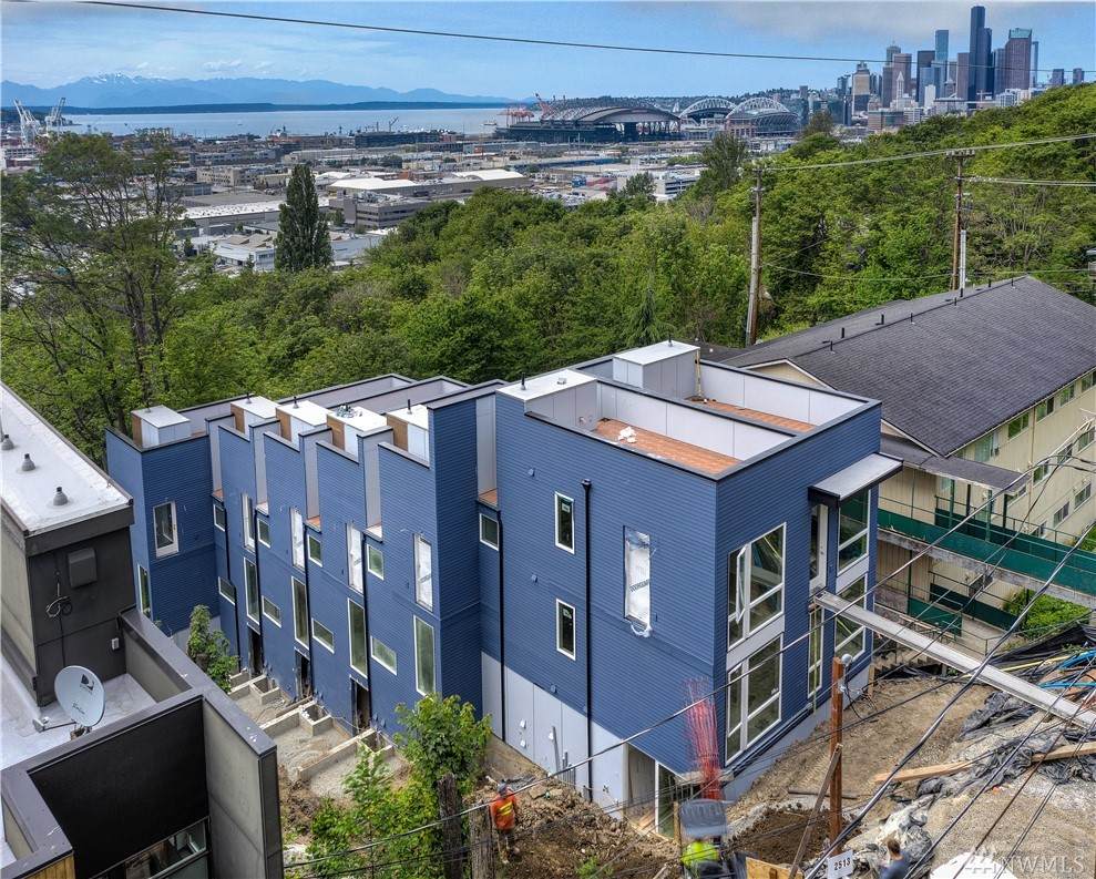 2513 13th Avenue - Photo 1