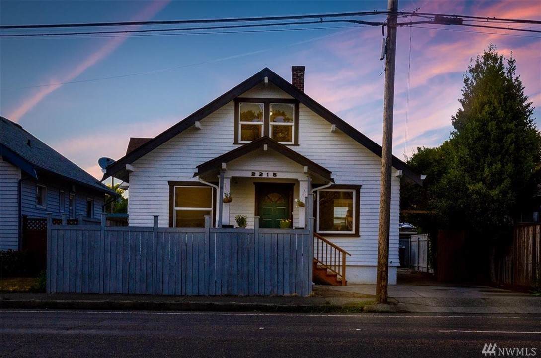 2215 12th Street - Photo 1