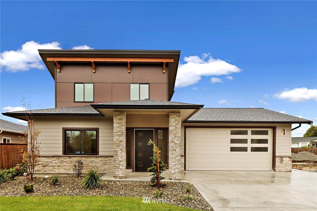 1713 Hillcrest Parkway - Photo 1