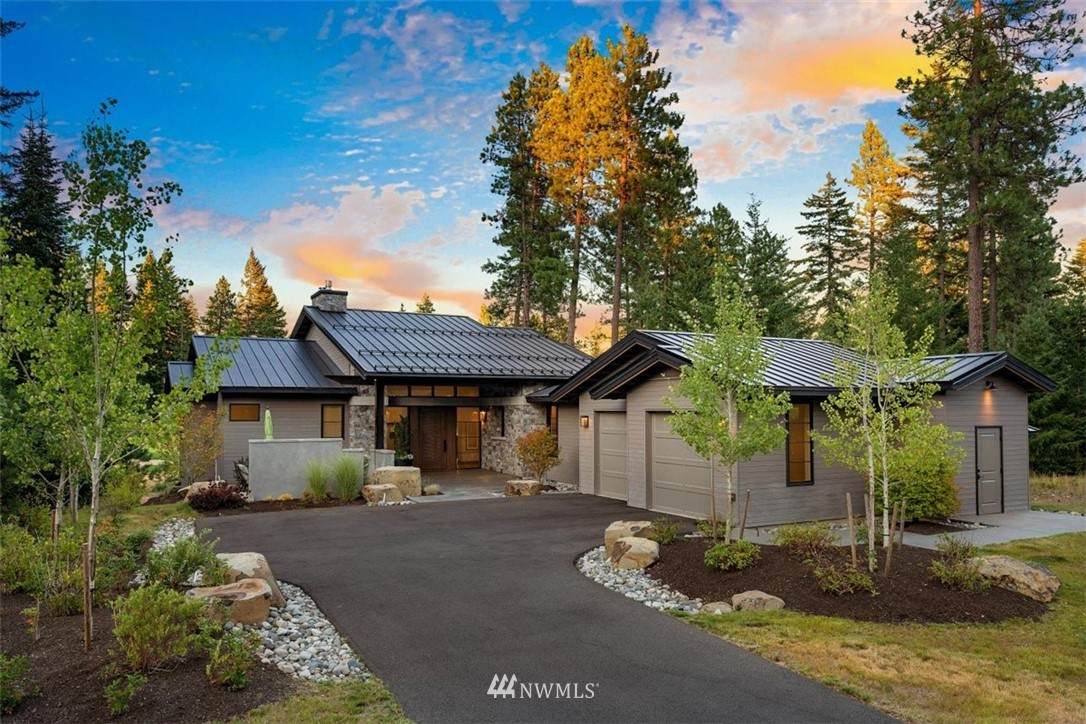 421 Spragger Way - Photo 1