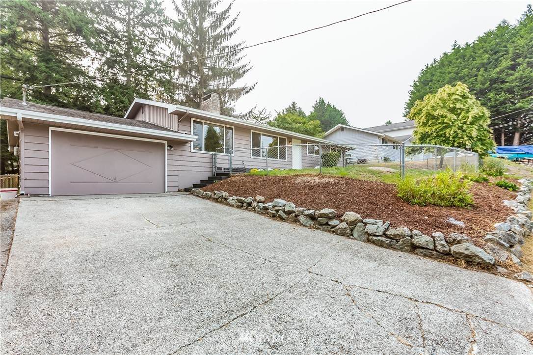 12 74th Street - Photo 1