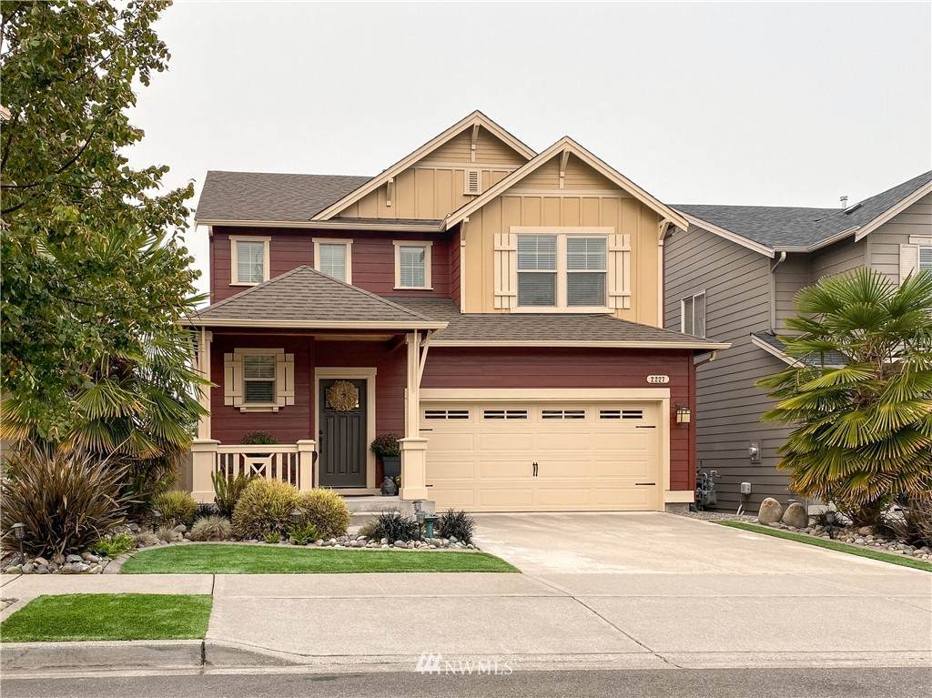 2227 56 Street - Photo 1