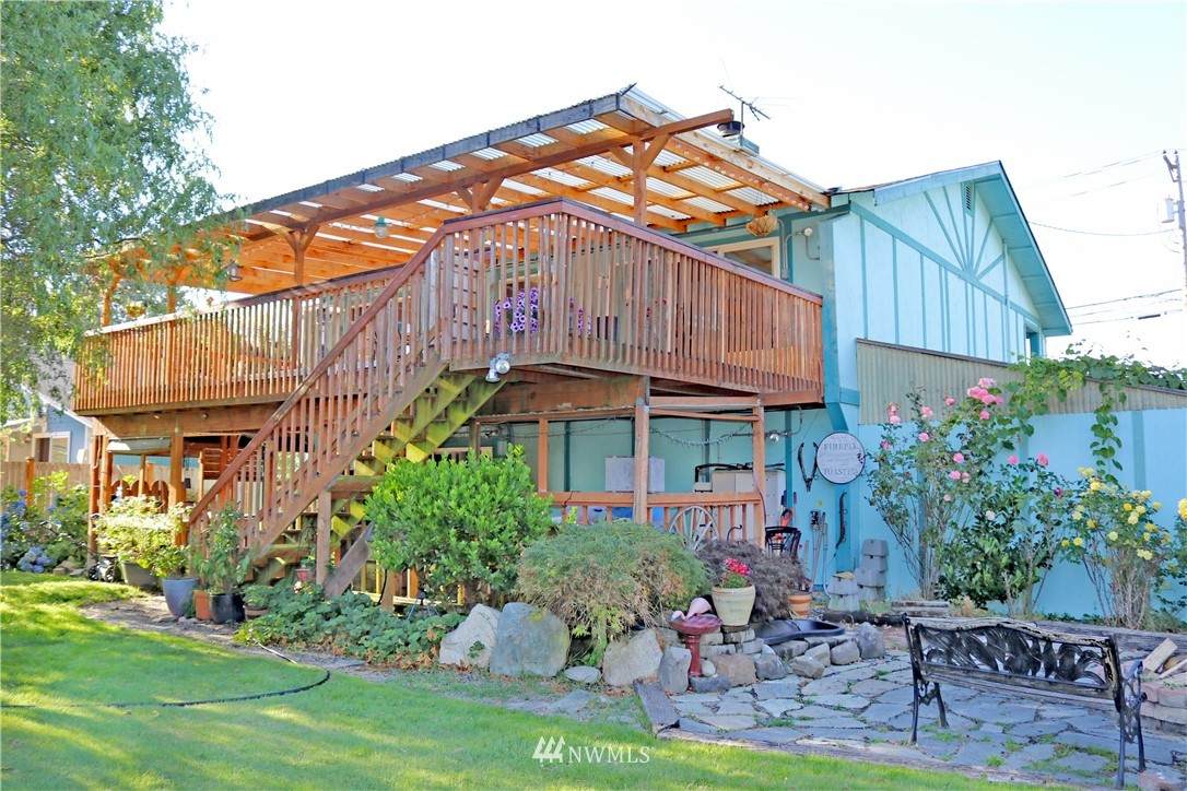 6238 28th Street - Photo 1