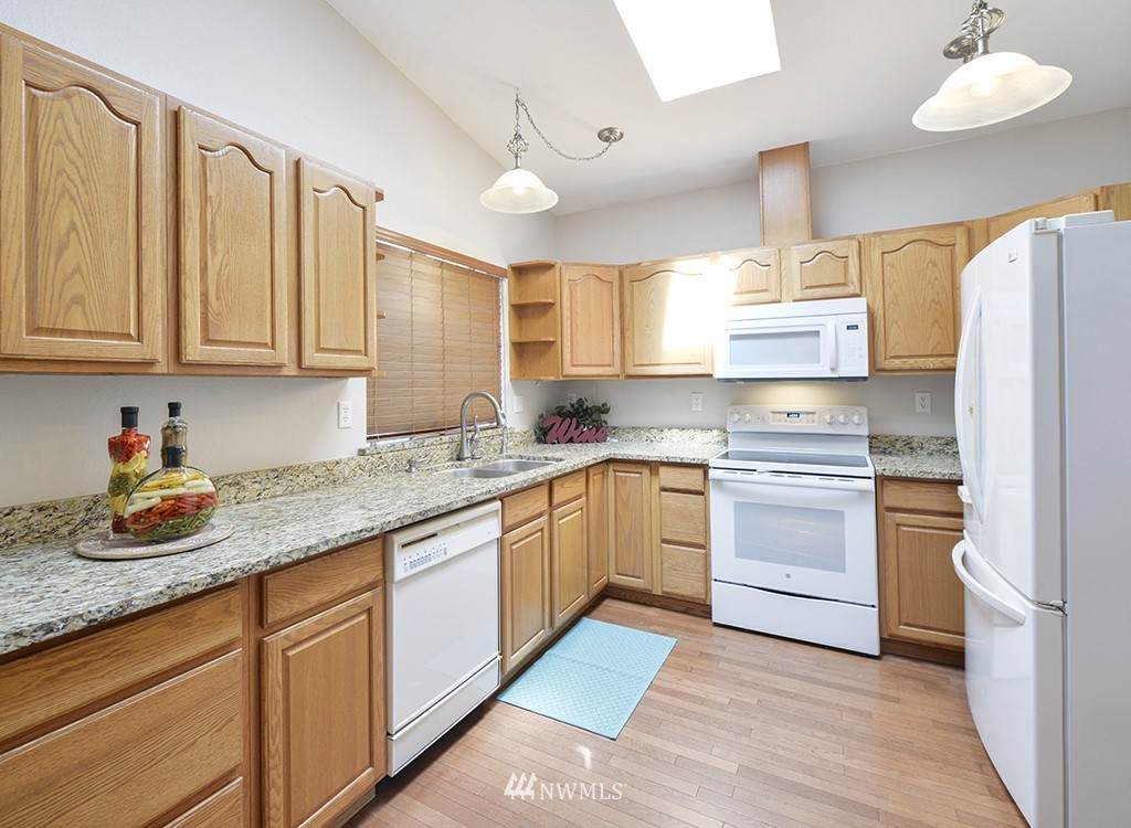 11108 172nd Street - Photo 1