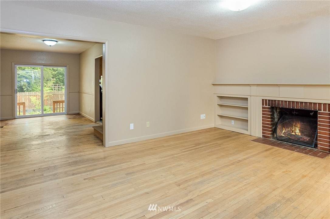 1102 3rd Avenue - Photo 1