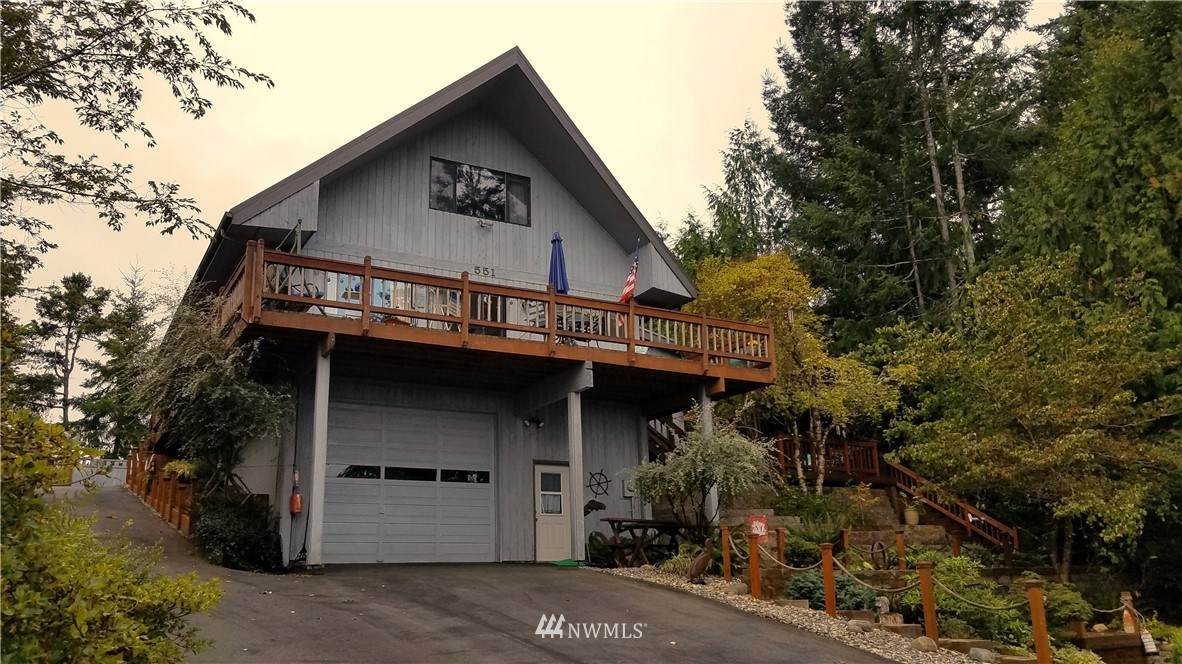 551 Twanoh Falls Drive - Photo 1