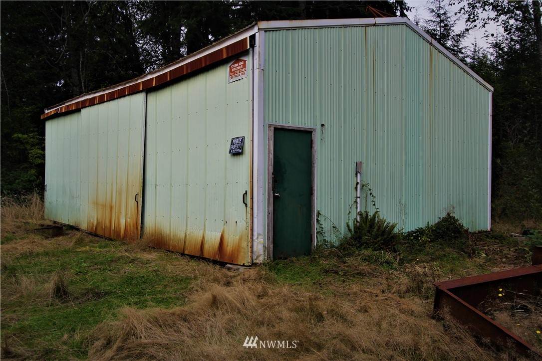 1011 Us Highway 101 - Photo 1