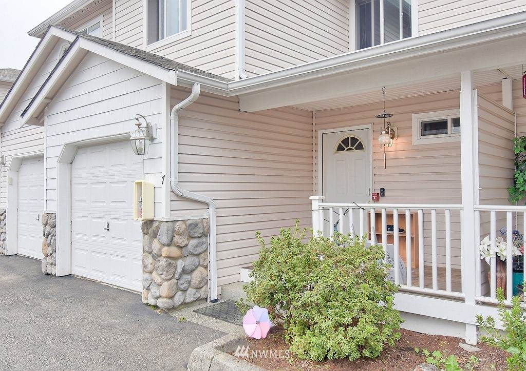 1025 90th Street - Photo 1
