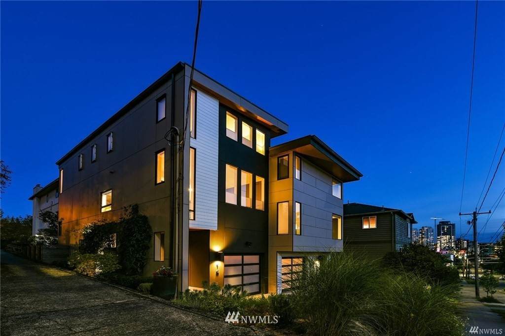 910 6th Avenue - Photo 1