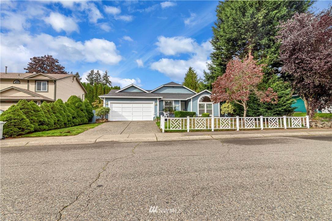22137 124th Avenue - Photo 1