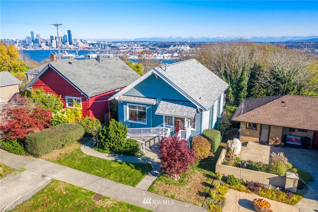 3212 36th Avenue - Photo 1