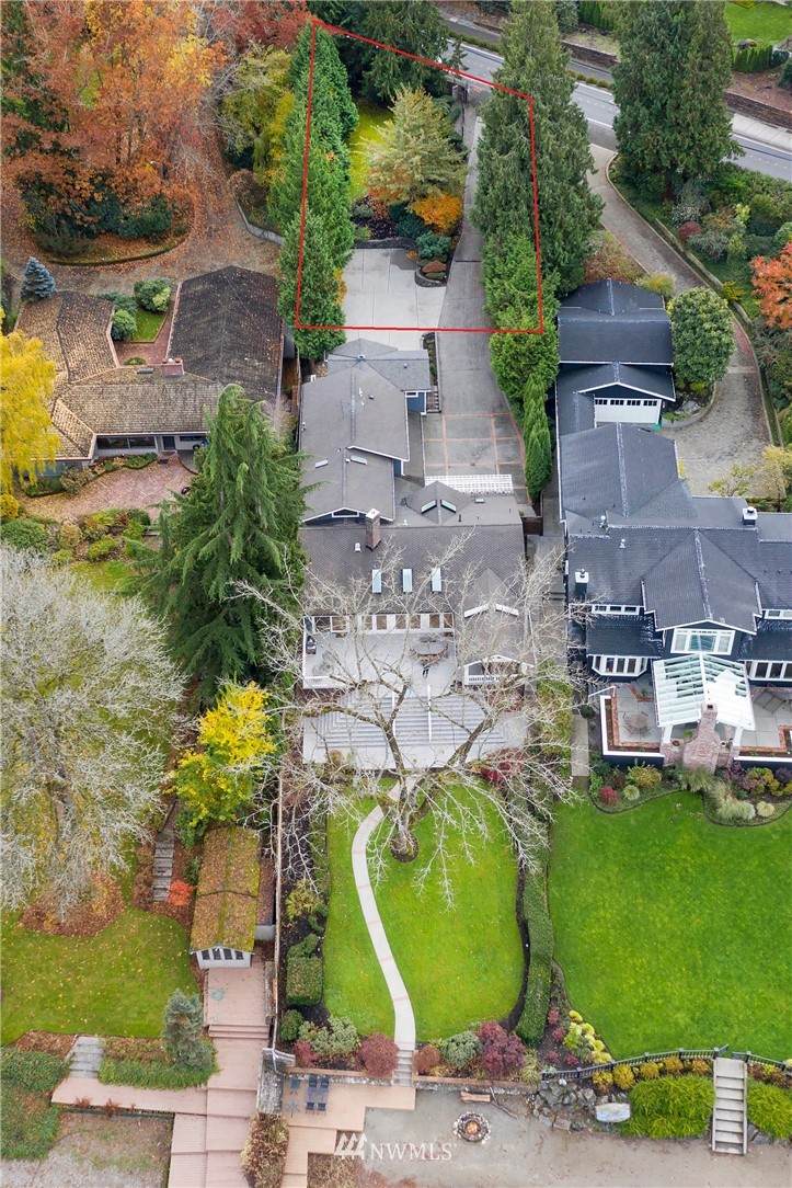 4058 Lake Sammamish Parkway - Photo 1