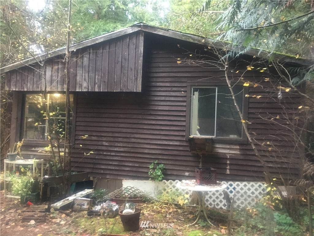 2124 Shamrock Drive - Photo 1