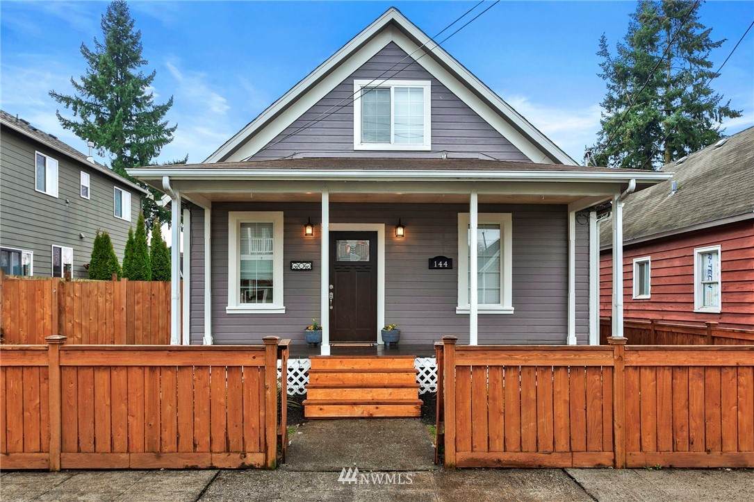144 Charles Street - Photo 1