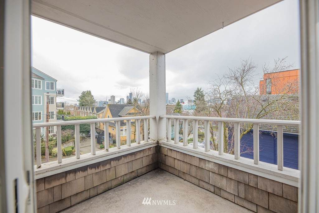 303 13th Avenue - Photo 1