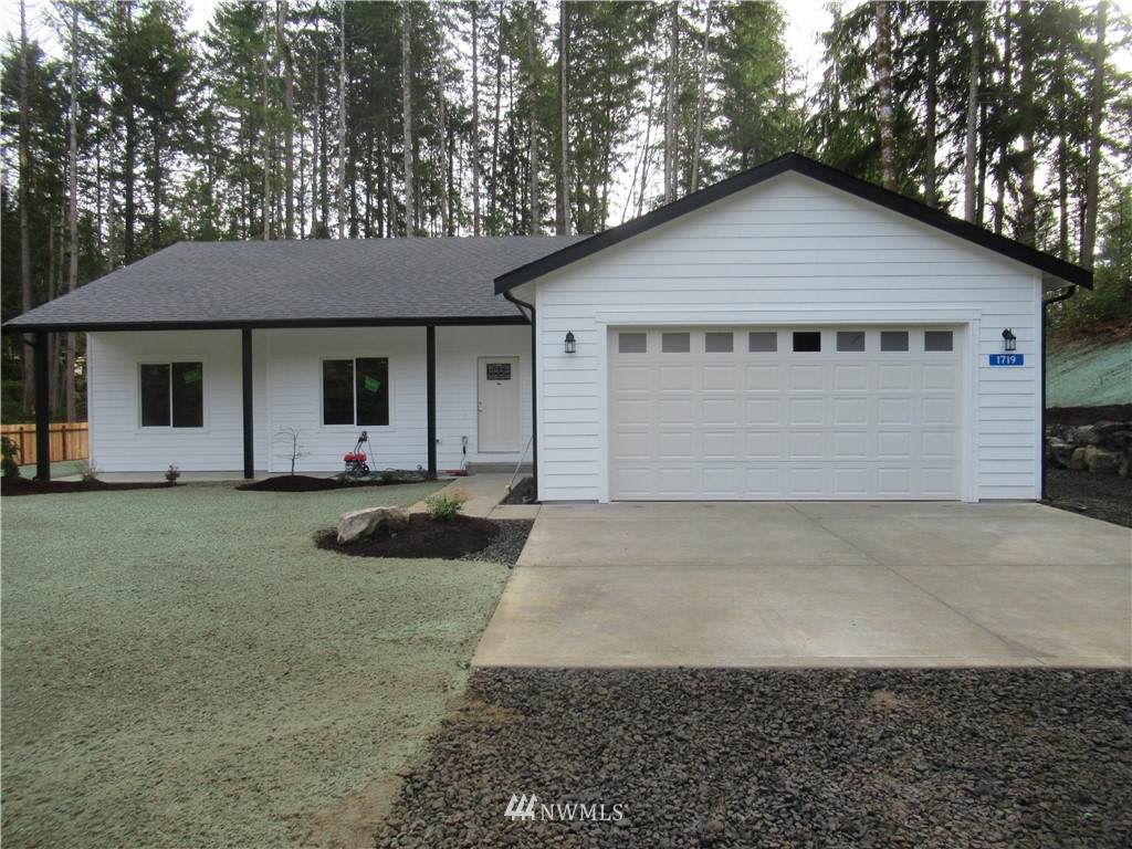 1719 Edmonds Street - Photo 1