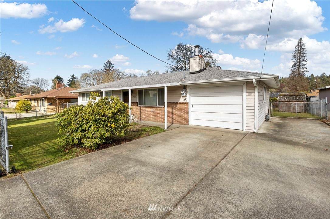 9021 Moreland Avenue - Photo 1
