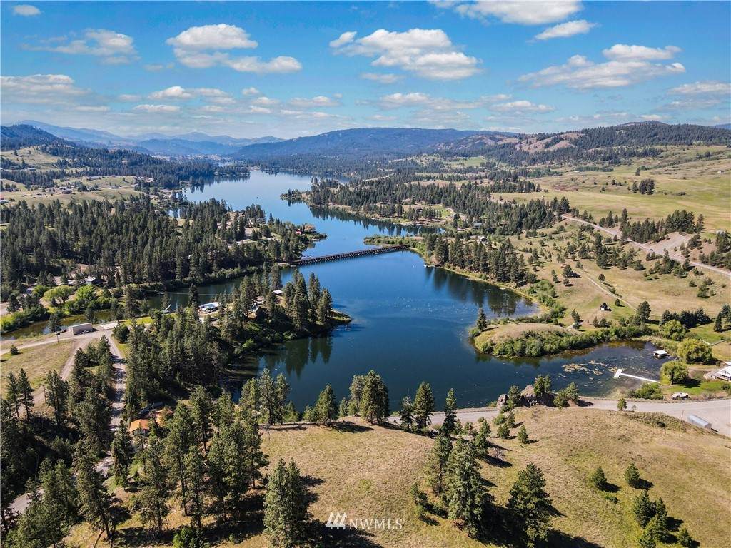786 Curlew Lake Road - Photo 1