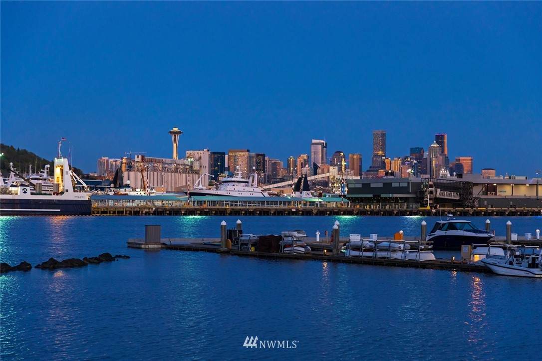 2800 Marina Place - Photo 1