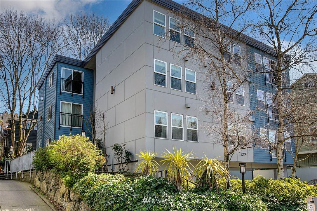 1122 10th Avenue - Photo 1