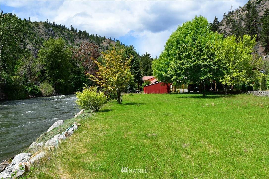 8811 Entiat River Road - Photo 1