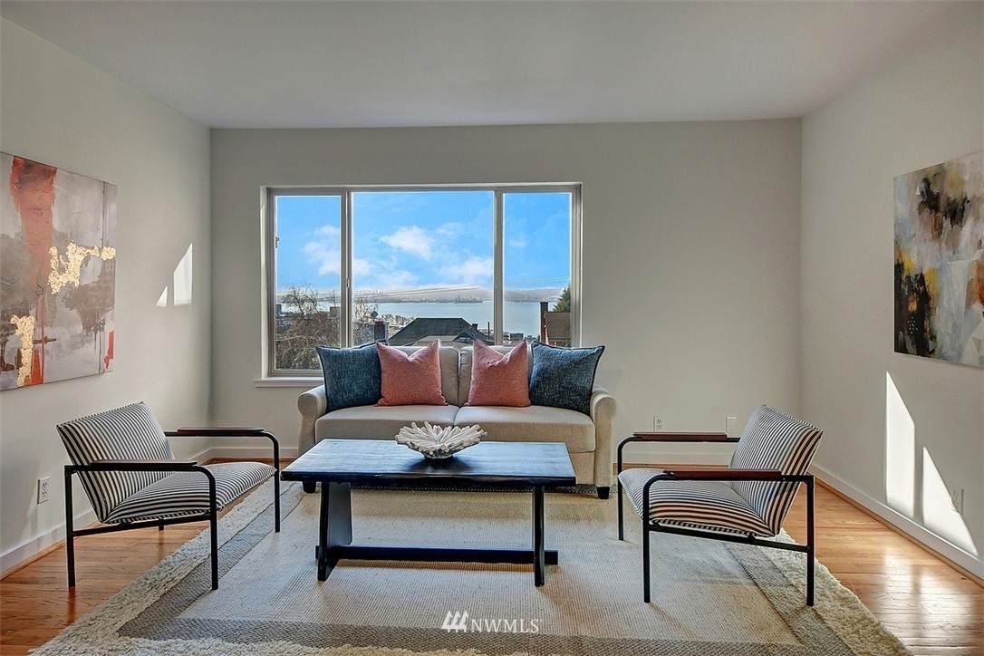 330 Olympic Place - Photo 1