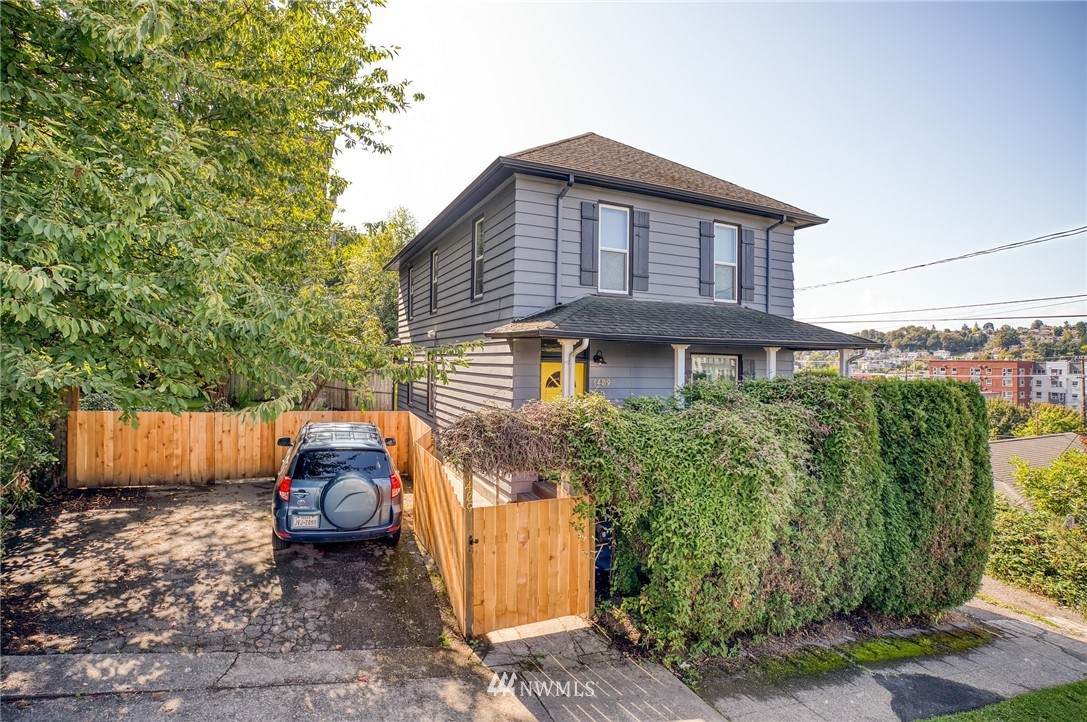 1409 Dravus Street - Photo 1