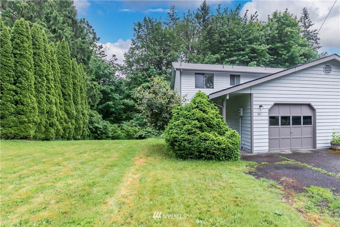 813 O'farrell Avenue - Photo 1