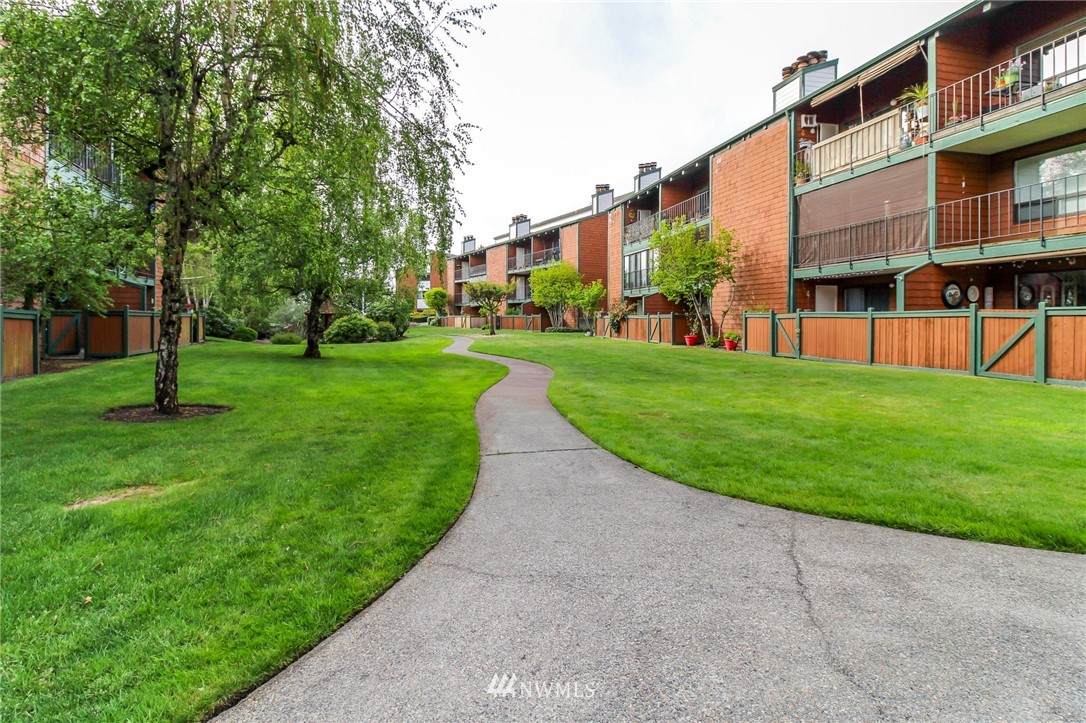 7306 Skyview Place - Photo 1
