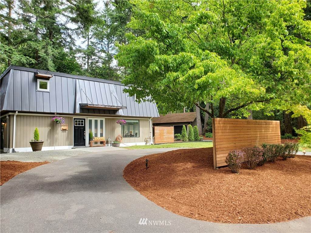 5220 38th Avenue - Photo 1