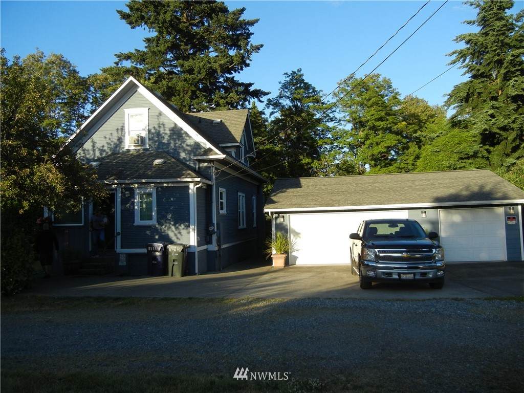 1706 25th Street - Photo 1