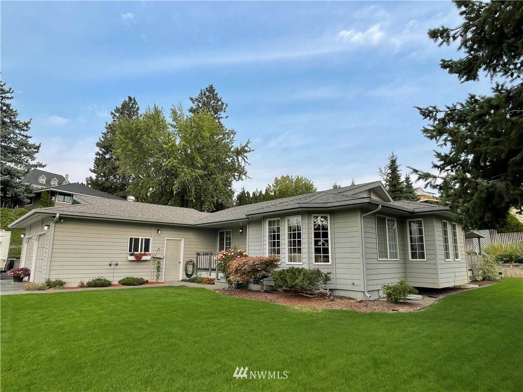 114 Grape Avenue - Photo 1