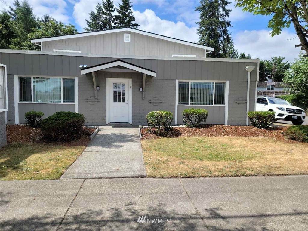 17337 140th Avenue - Photo 1