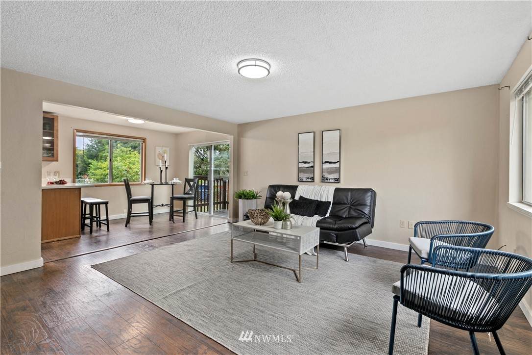 12430 1st Avenue - Photo 1