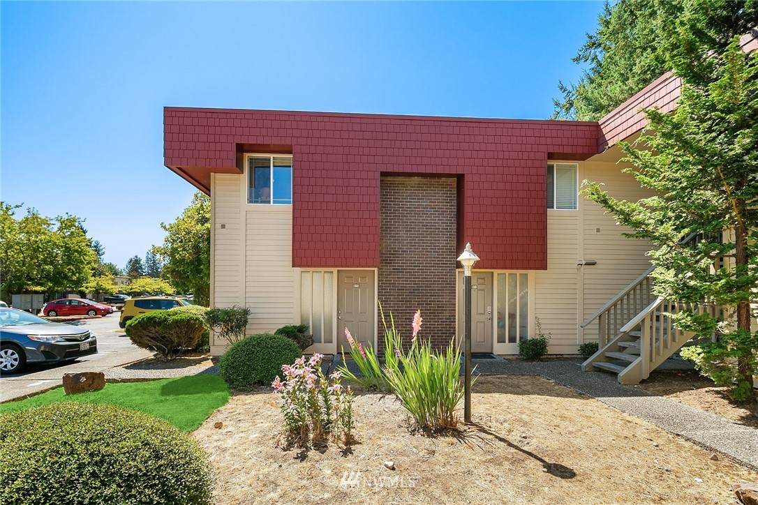 501 141st Avenue - Photo 1